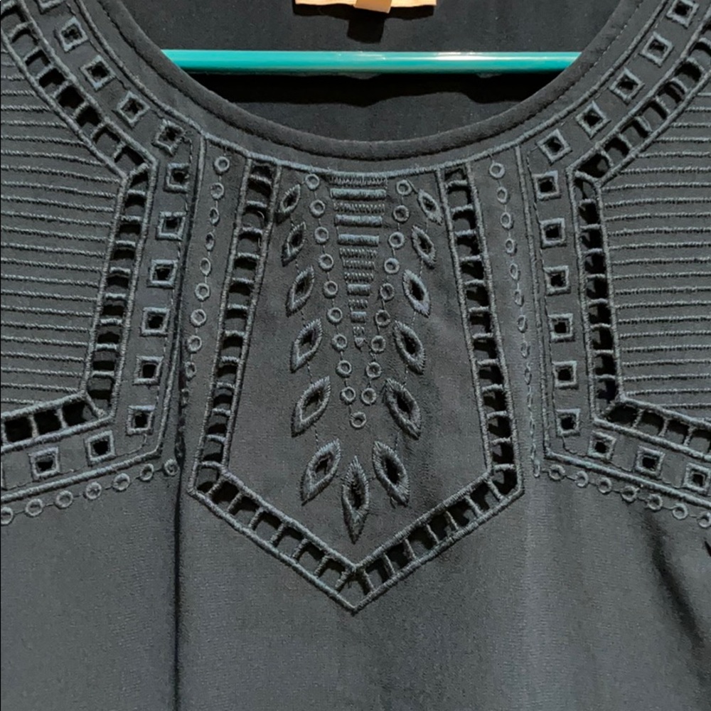 Blouse - Picture 2 of 4
